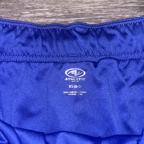Athletic Works Athletic Shorts - Picture 2 of 5